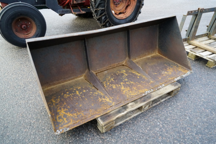 983700-43 Tractor Bolinder-Munktell VOLVO-BM T 650, 1974