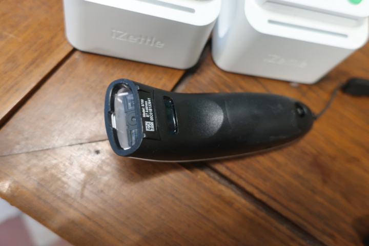 954360-8 2 card readers, iZettle and barcode reader