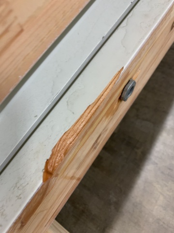 983709-6 Lot with doors