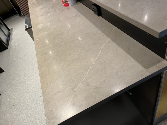 984055-6 Bar counter, L-shaped