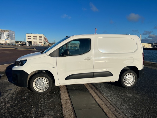 814826-2 Peugeot Partner Increased Payload 1.5 BlueHDi - 2021