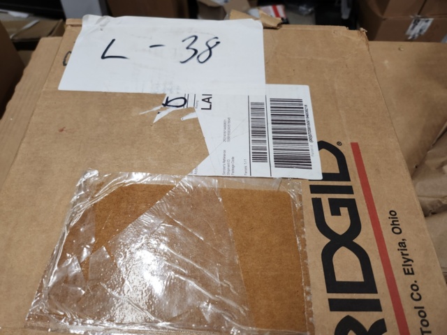 984098-4 Ridgid Bench Mount Pipe Vise 25A ⅛–4" - Shipping Included (L-209)