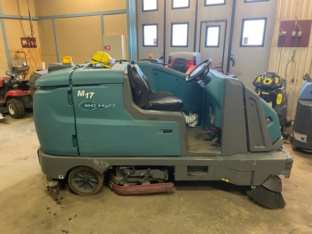 984214-1 Tennant M17