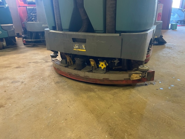 984214-7 Tennant M17