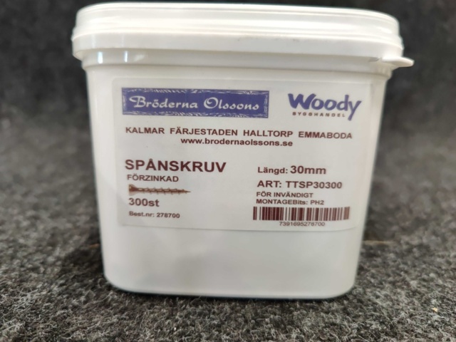 984518-7 Approx. 48,000 pieces Chip screw Arne Thuresson 4.1x30 mm