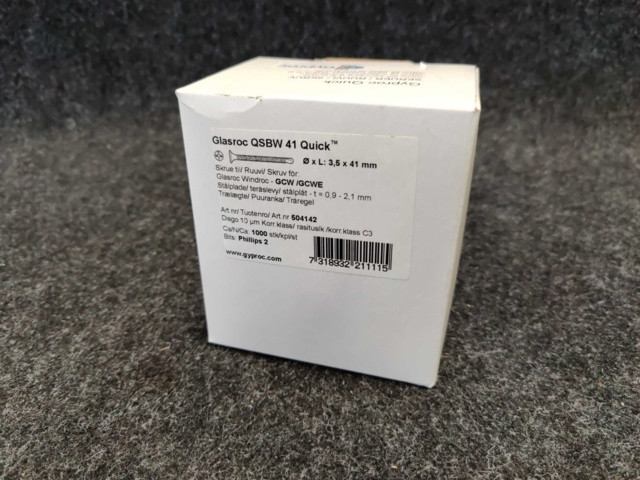 984524-6 About 172,000 pcs Combination screw Gyproc 3.5x41 mm