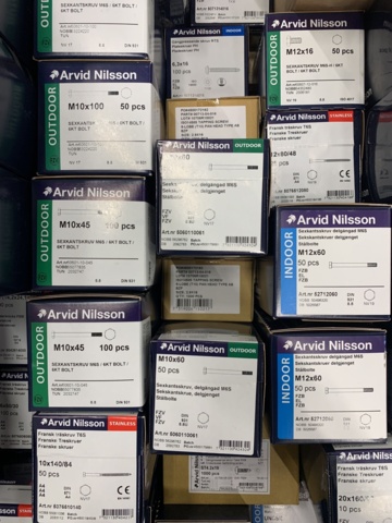 983971-10 Assortment with various screws, bolts etc