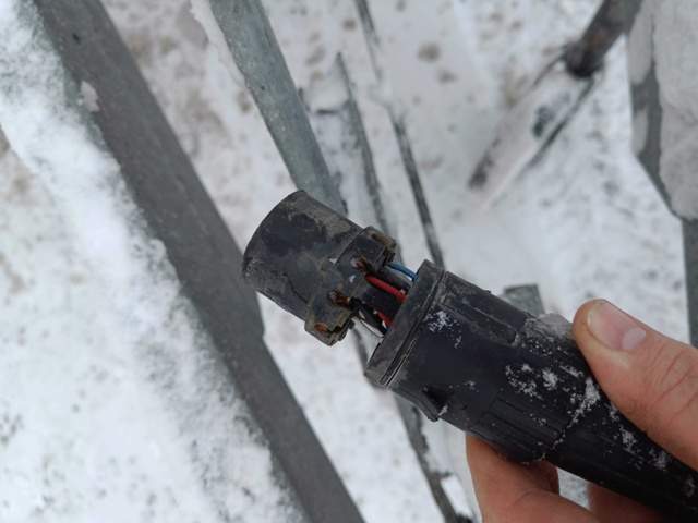 928751-12 Trailer Tiki CP650-RB -2016