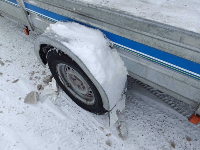 928751-35 Trailer Tiki CP650-RB -2016