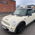 944892-2 MINI Cooper S - 2006