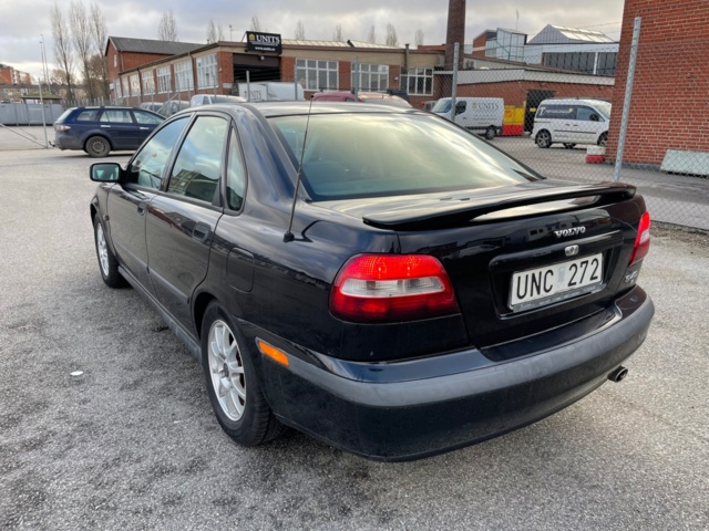 944896-3 Volvo S40 1.8 - 2004