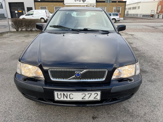 944896-8 Volvo S40 1.8 - 2004