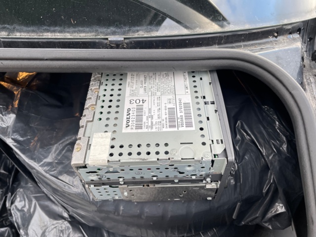 944896-14 Volvo S40 1.8 - 2004