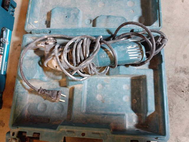 928782-15 Makita Package