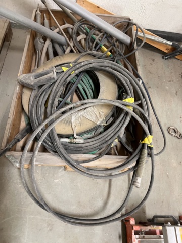 921839-9 Hot water washing machine KEW 4203V with accessories