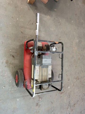 921843-2 Compressor on wheels