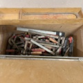921846-10 Tippcontainer på hjul samt diverse verktyg