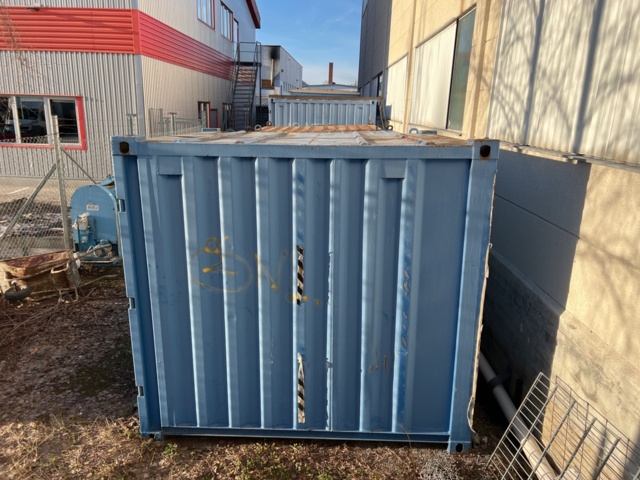 921874-3 Container