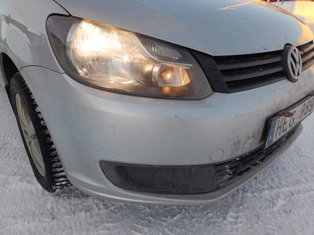928785-17 Volkswagen Caddy 1.6 TDI -2011