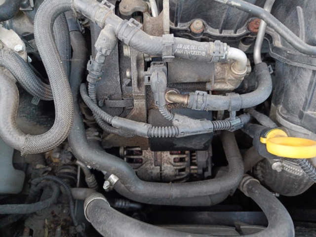 928785-63 Volkswagen Caddy 1.6 TDI -2011