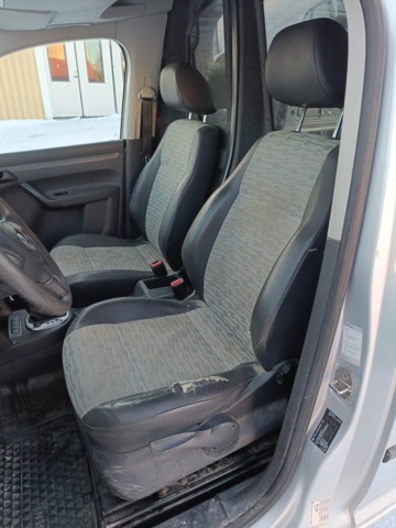 928785-74 Volkswagen Caddy 1.6 TDI -2011
