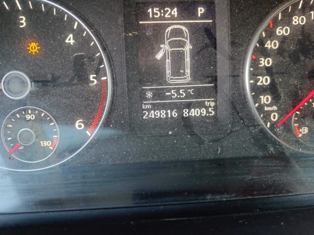 928785-89 Volkswagen Caddy 1.6 TDI -2011