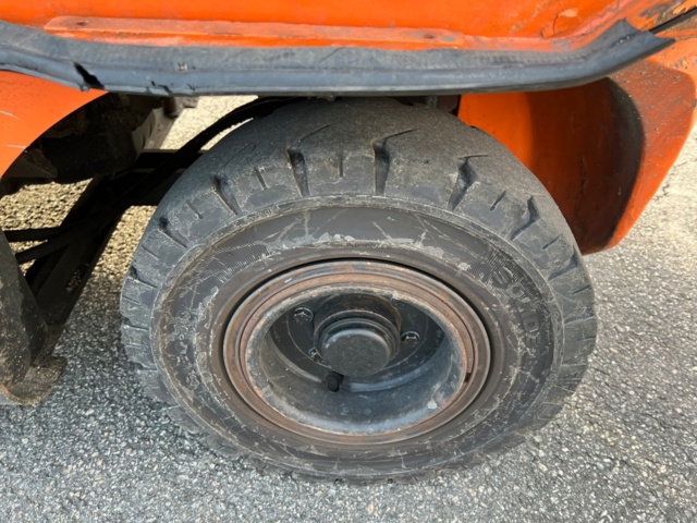 953252-23 Diesel truck Doosan D30S-5 -2010 (2940 h)