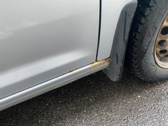 985998-27 VW Caddy 1.9 TDI DSG -2009