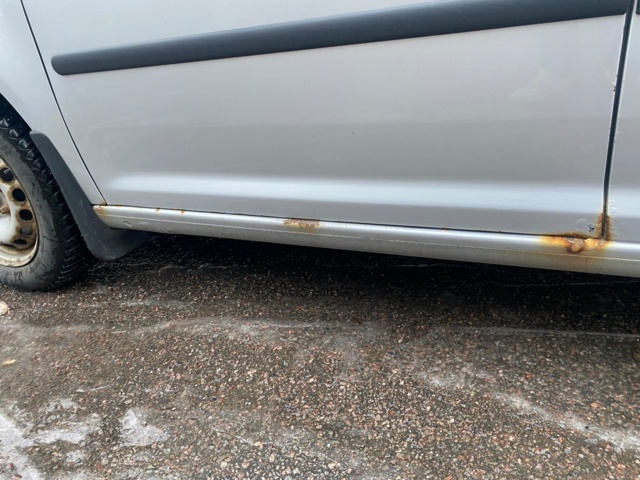 985998-32 VW Caddy 1.9 TDI DSG -2009