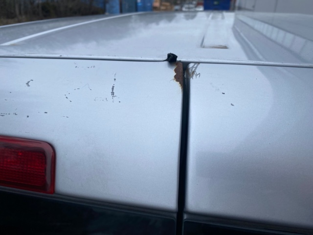 985998-33 VW Caddy 1.9 TDI DSG -2009