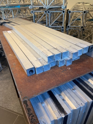 986169-4 Stage floor in transport box