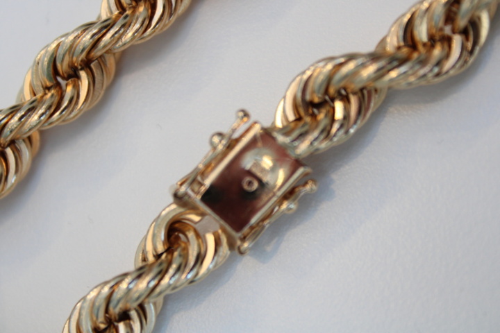 980788-5 Bracelet Corell 18k gold 81g