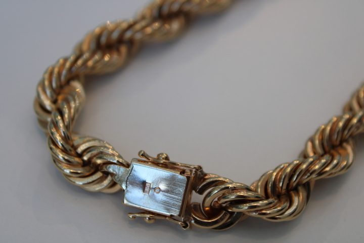 980789-3 Necklace 18k gold 364.95g