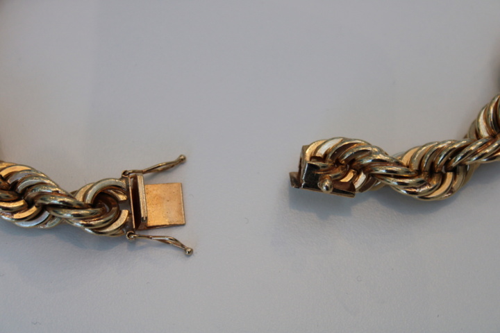 980789-4 Necklace 18k gold 364.95g