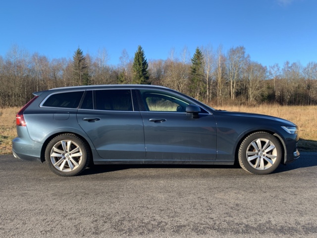 986383-4 Volvo V60 D4 - 2019
