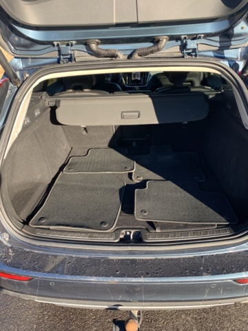 986383-24 Volvo V60 D4 - 2019