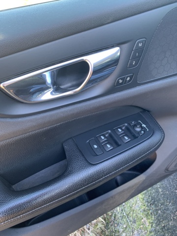 986383-28 Volvo V60 D4 - 2019