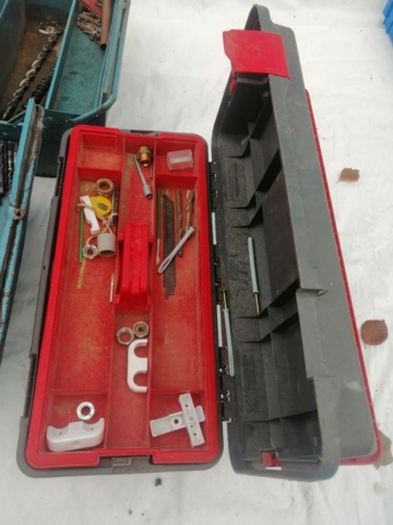 986517-8 Toolboxes with drill