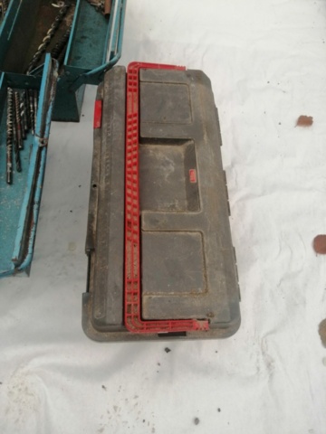 986517-11 Toolboxes with drill