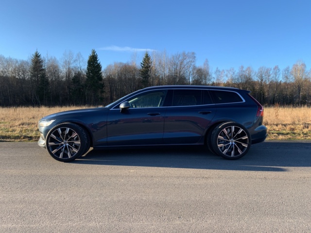 986383-2 Volvo V60 D4 - 2019