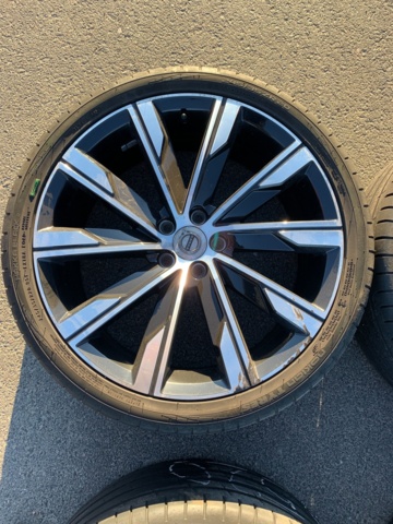 986383-61 Volvo V60 D4 - 2019