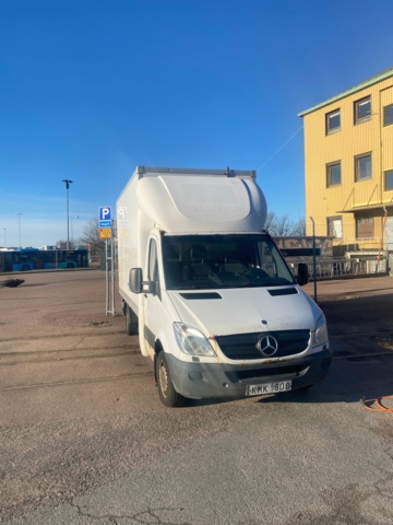 986617-2 Mercedes-Benz Sprinter 318 CDI with tail lift -2007