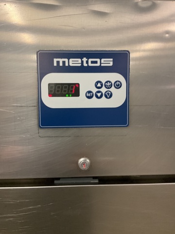 961520-3 Meto's refrigerator