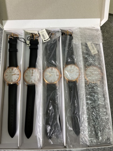 962658-7 Abbot & Mosley Watches approx. 550 pieces