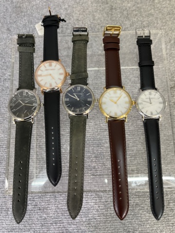 962658-23 Abbot & Mosley Watches approx. 550 pieces