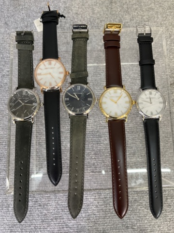 962658-24 Abbot & Mosley Watches approx. 550 pieces