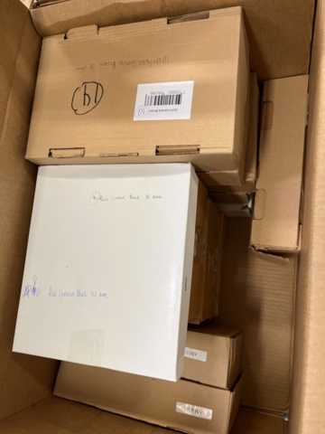 962658-26 Abbot & Mosley Watches approx. 550 pieces