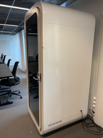 923160-4 Telephone pod, Framery, approx. 1x1x2 m