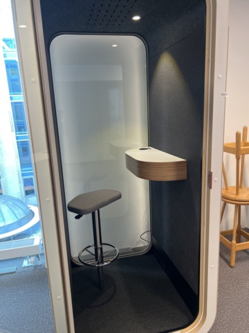 923160-8 Telephone pod, Framery, approx. 1x1x2 m