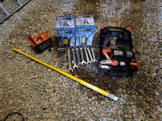 928809-1 Pillar Jack, Screwdrivers & Hand Tools.